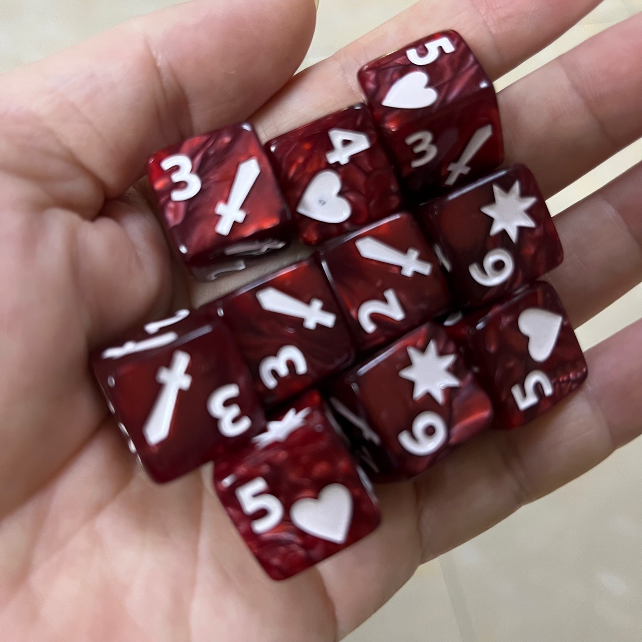 新しい 16 ミリメートル 6 面ゲーム・オブ・スローンズ  - Board Game Ludo のレビューと価格